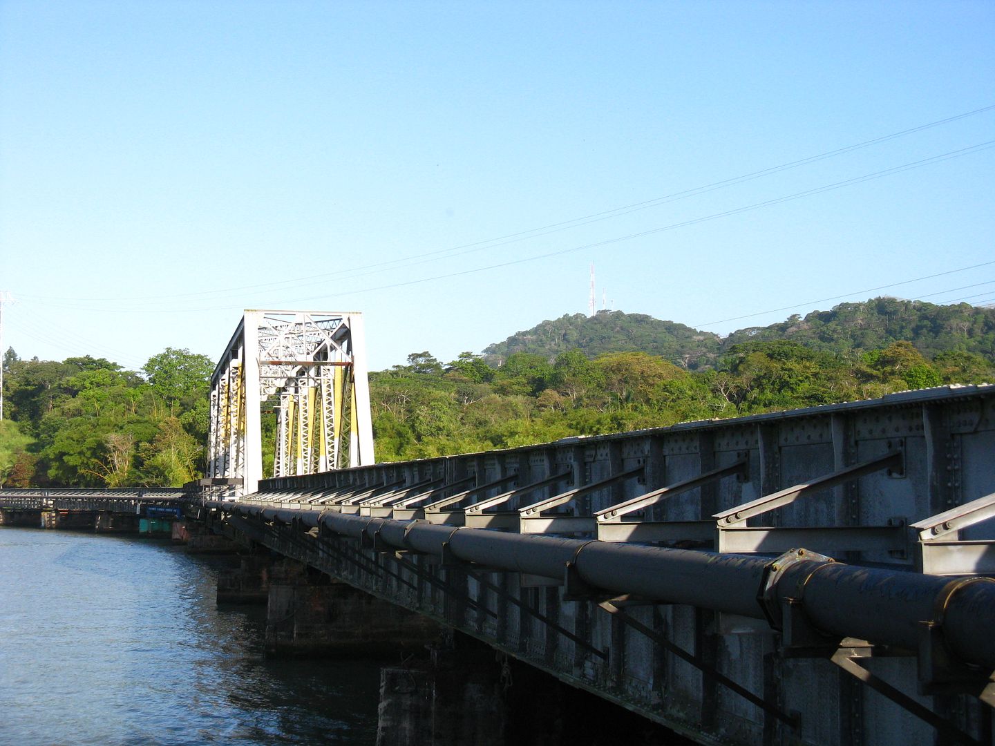 The Gamboa Bridge Lingua Franca